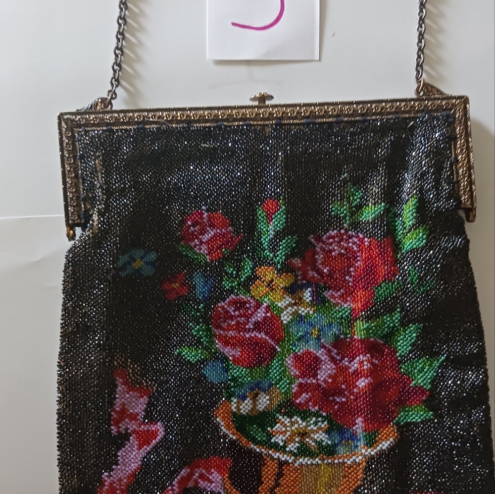 Vintage metal mesh purses - Picture 3 of 6